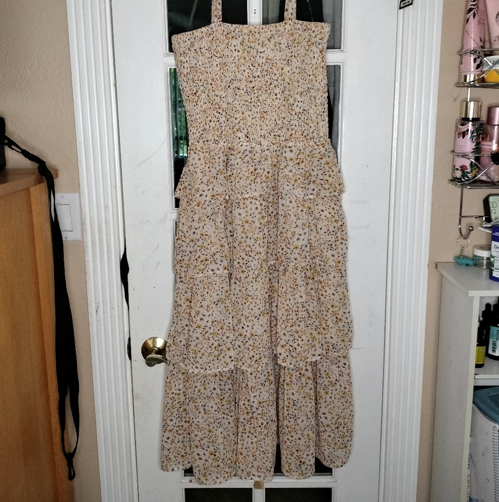 Mimi Chica Large Beige Floral Tiered Sundress